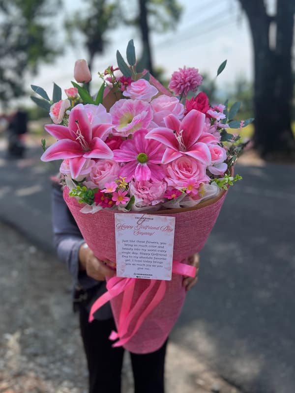 Thumbelina Barbie Pink (L) artificial flower